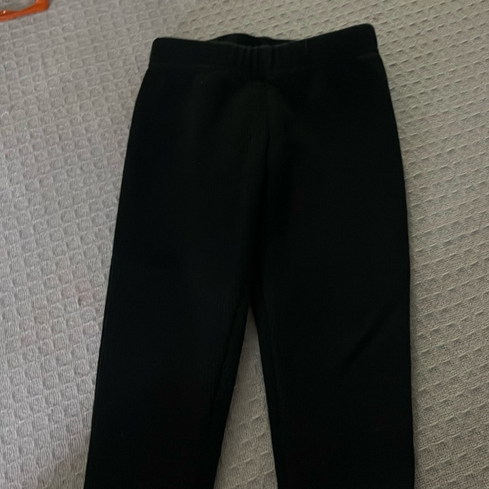Black leggings